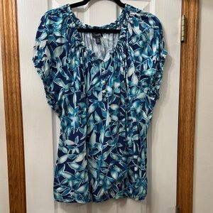 Women's Chaps Blue Floral Top—size 2X